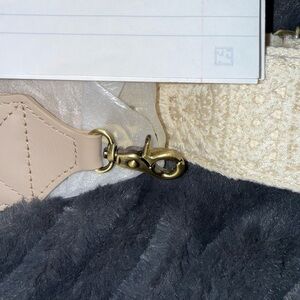 ANDAR ~ The Waymaker Crochet Crossbody Strap